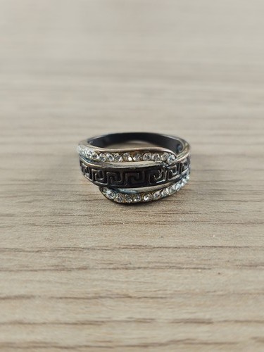 Bague fantaisie élégante