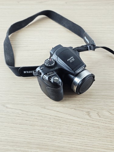 Fujifilm finepix s5700 - finepix,