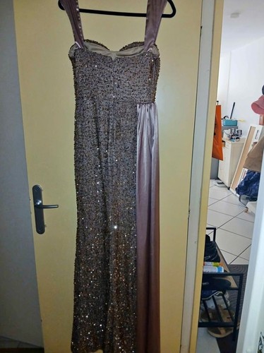 Robe traditionnelle - robe, l