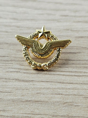 Insigne militaire décoratif