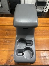 2000-2004 NISSAN FRONTIER XTERRA CENTER CONSOLE W/ARMREST OEM GRAY