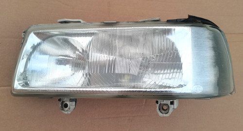 Phare gauche audi b3 - /,