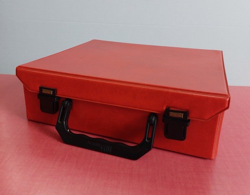 Rangement valisette - k7,