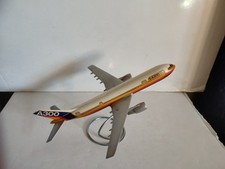 OFFICIAL AGENCY MODEL AIRBUS AIRCRAFT A 300 BASE - 1/200 - VINTAGE 1970