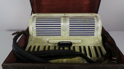 Vintage scandalli accordion - vintage,