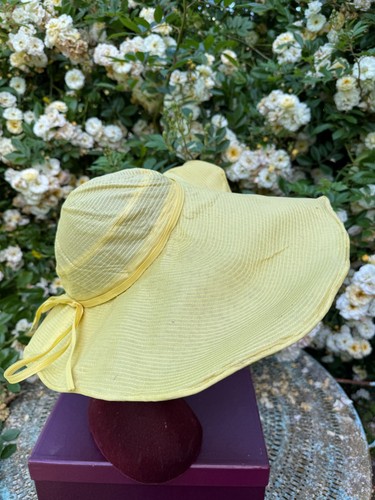 Beau chapeau ancien capeline