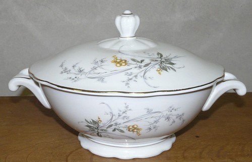 Soupière ronde ancienne
