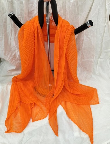 Pleats please issey - issey, miyake