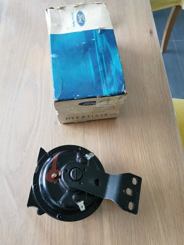 Ford corsair nos horn - ford,