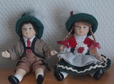 Petite poupée porcelaine - poupée,