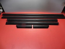 Lot de 6 moulures - baguettes de protection portières - Volvo 740