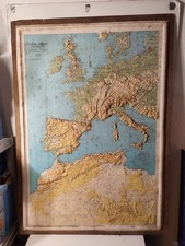 1985 EUROPE AND AFRICA EMBOSSED IGN MAP 90X60 CM