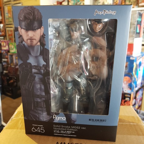 Metal gear solid - gear, figurine