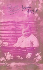 CP PINK BACKGROUND BABY IN WICKER TRUNK - 11438