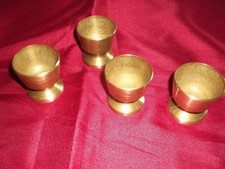 4 anciens coquetiers en laiton