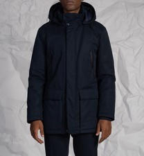 Veste à capuche bleue en