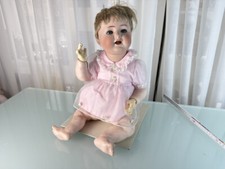 Poupée d&#039;artiste poupée de