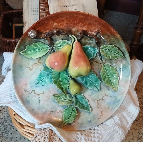 Ancien plat assiette barbotine - assiette,