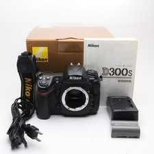 【Exc+5/S/C:17500/W:Box】Nikon D300S 12.3MP Body Only Digital SLR Black from Japan