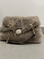 Sac à main en fourrure