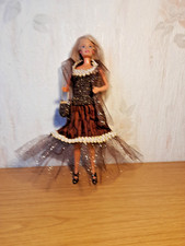 Robe du soir marron et dorée