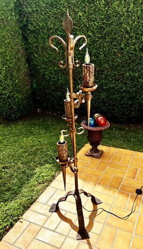Lampe lampadaire en fer - /,