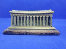 Parthénon en laiton sur socle bois – objet décoratif vintage