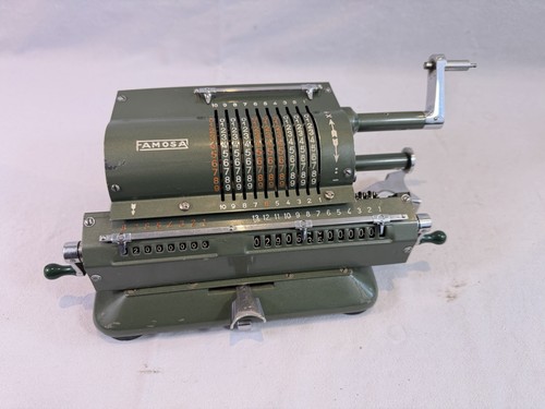 Ancienne machine calculer - ancienne,
