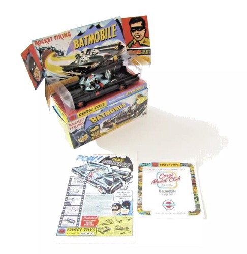 Corgi model club batmobile - club,