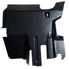 Sous le tableau de bord /