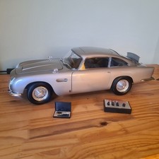 Aston Martin DB5 Goldfinger