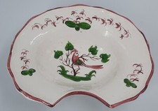 Plat à barbe faïence est Les