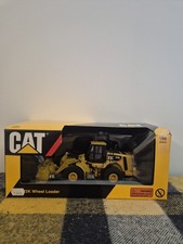 Miniature Cat Chargeuse 972k