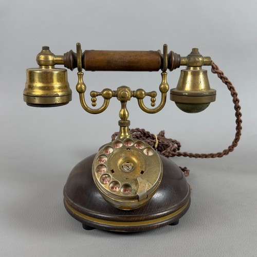 Ancien téléphone disque - ancien,