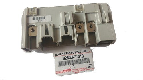 Boîtier bloc fusibles - , toyota