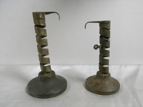 2 anciens bougeoirs - anciens,