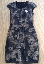 Belle robe Hugo Boss neuve