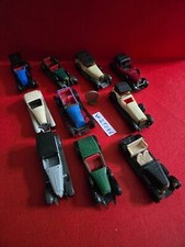 (14) voitures HUILOR