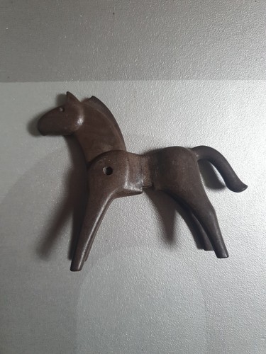 Cheval marron foncé western - cheval,