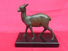 Art Déco sculpture animalière , biche faon sur terrasse marbre signée ROCHARD