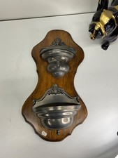 Fontaine murale à accrocher en étain estampillé véritable Bonne etat