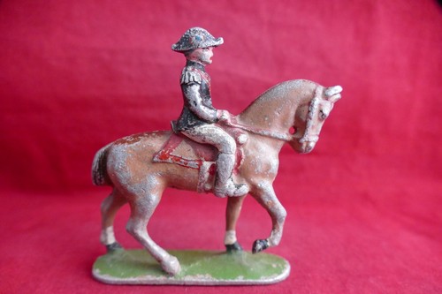 Quiralu officier cheval - officier,