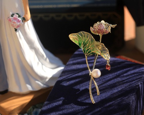 Broche art nouveau - broche, lotus
