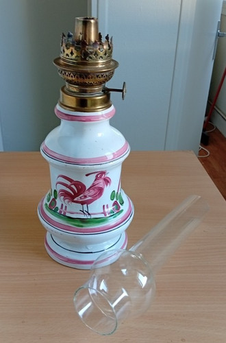 Belle lampe à pétrole - s),