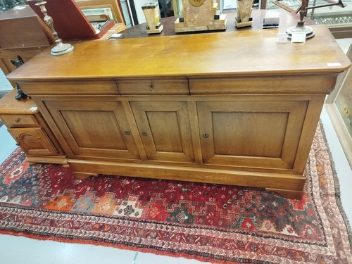 Grand buffet enfilade