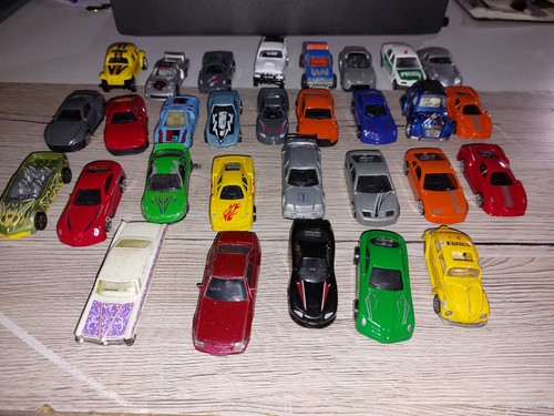 Lot voitures miniatures - 30,
