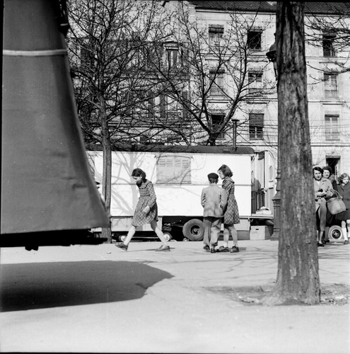 Paris 1950 jeux fillettes - paris,