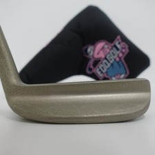 Putter droit sans couvre-chef