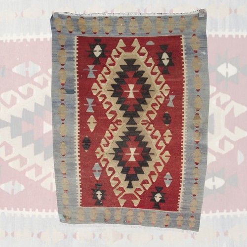 Kilim vintage rouge tissage