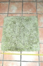 GREEN DECORATIVE CARPET FOR CHILDREN'S ROOM OR OTHER 70CM X 70CM SQUARE